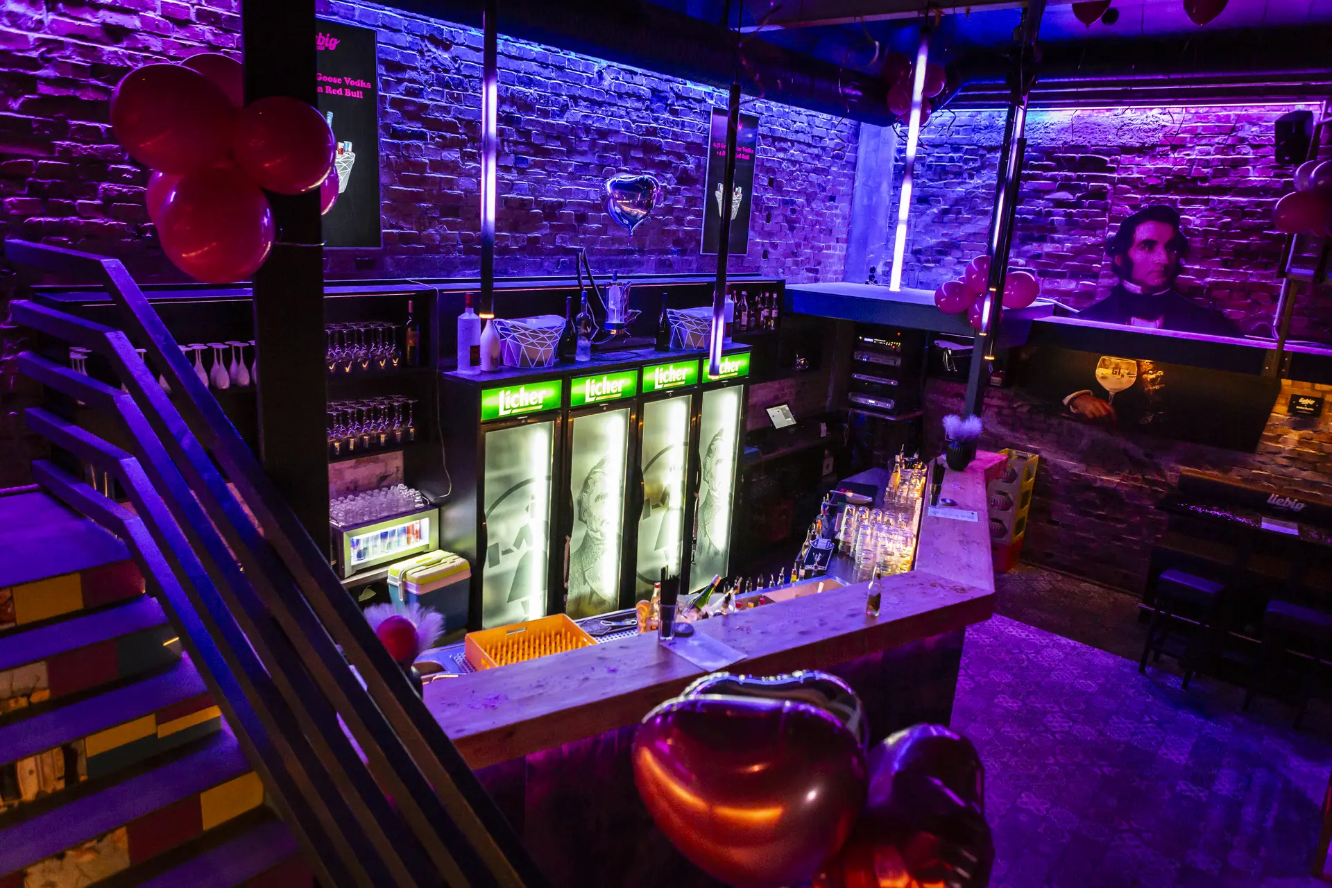 Herzballons an der Bar im Liebig